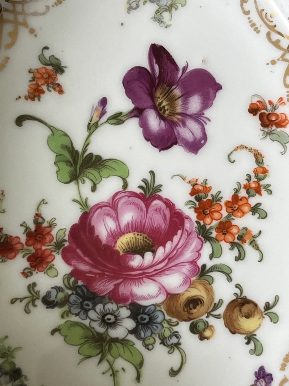 VINTAGE CARL SCHUMANN Bavaria Chateau Dresden Porcelain Basket - Picture 8 of 17
